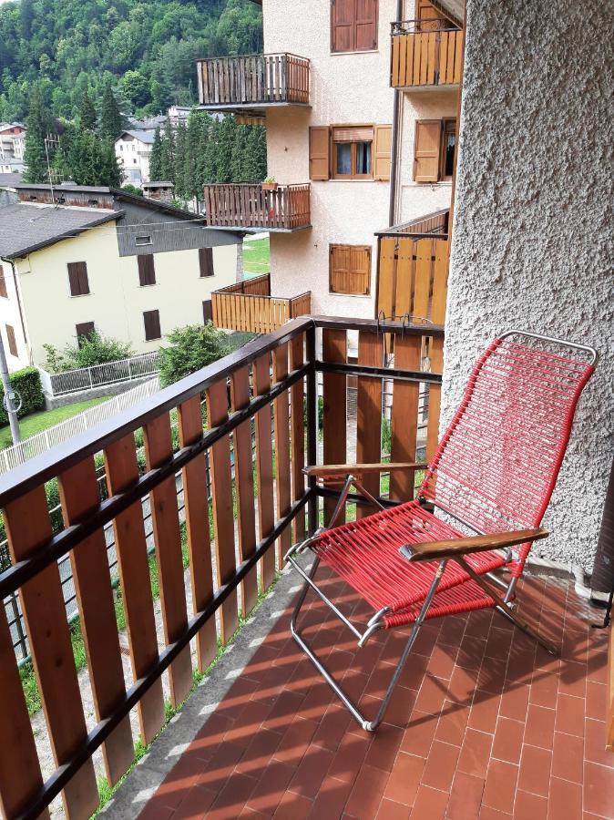 Bilocale A Piazza Brembana Apartment Exterior photo