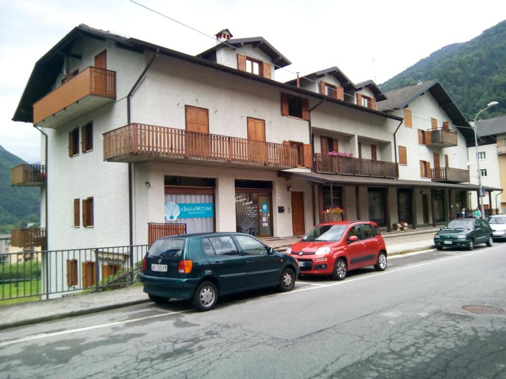 Bilocale A Piazza Brembana Apartment Exterior photo