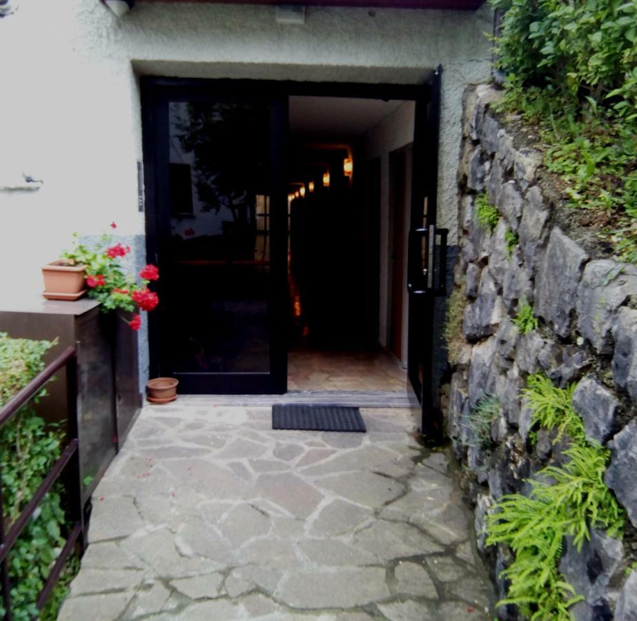 Bilocale A Piazza Brembana Apartment Exterior photo